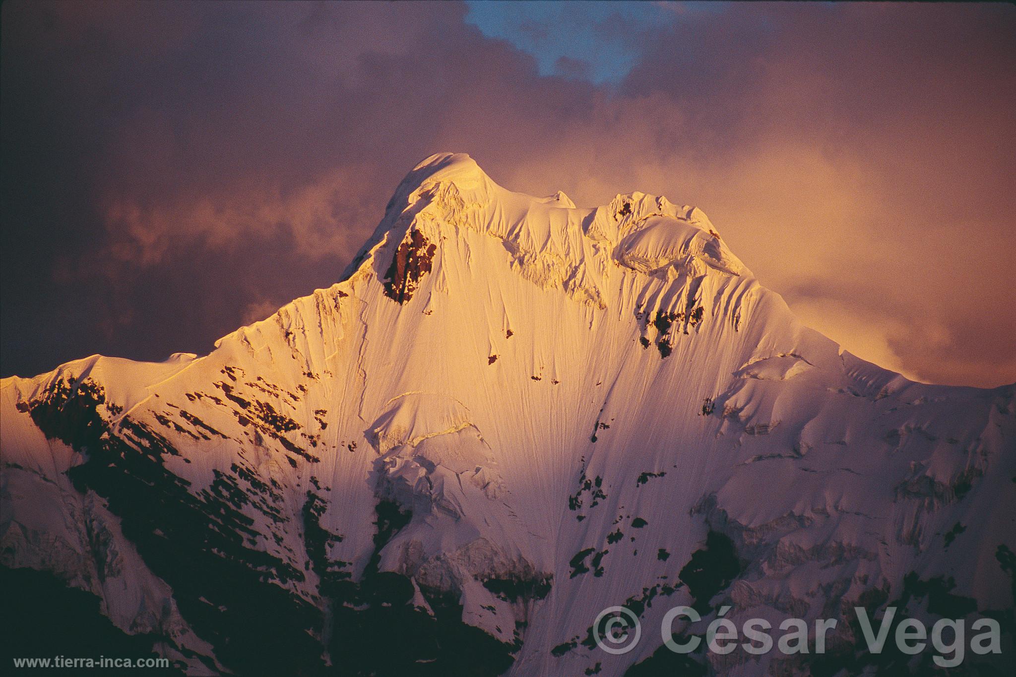 Nevado Maparaju 5326 msnm, Huascarn