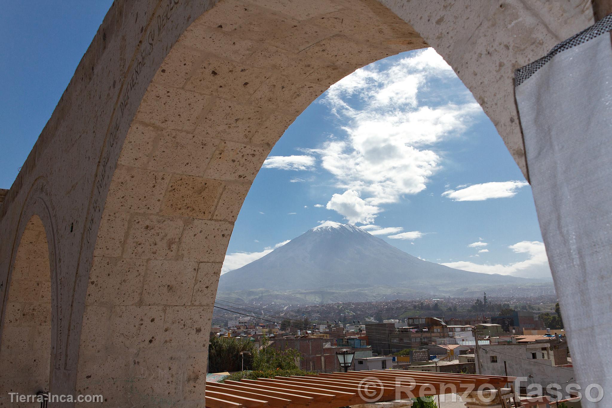 Vista del volcn Misti desde el Mirador de Yanahuara, Arequipa