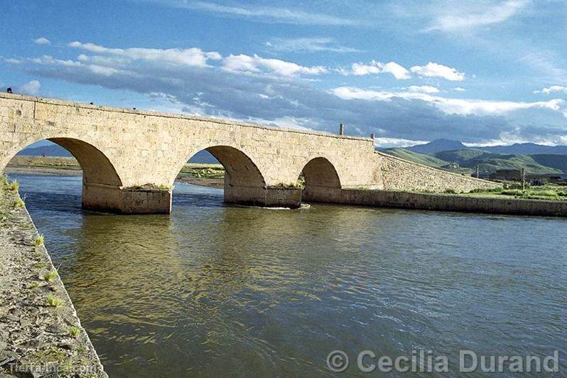 Puente virreinal