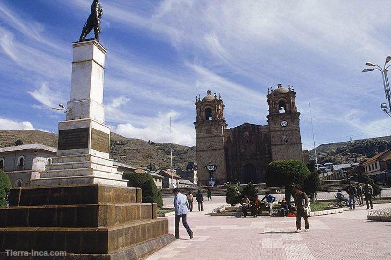 Plaza de Armas de Yunguyo, Yungoyo