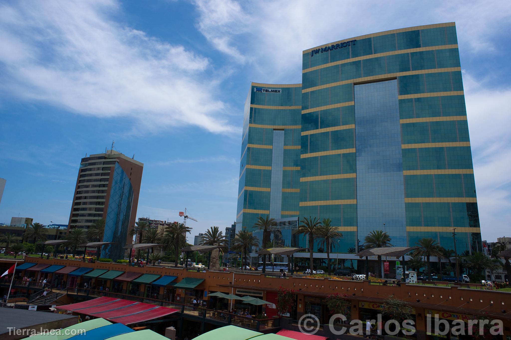 Hotel Marriot y centro comercial Larcomar, Lima