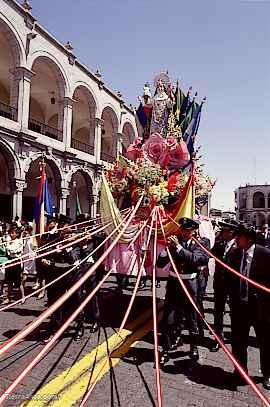 Procesin de la Virgen de Chapi, Arequipa