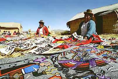 Isla flotante de los Uros