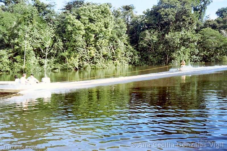 Esqu acutico en el Amazonas