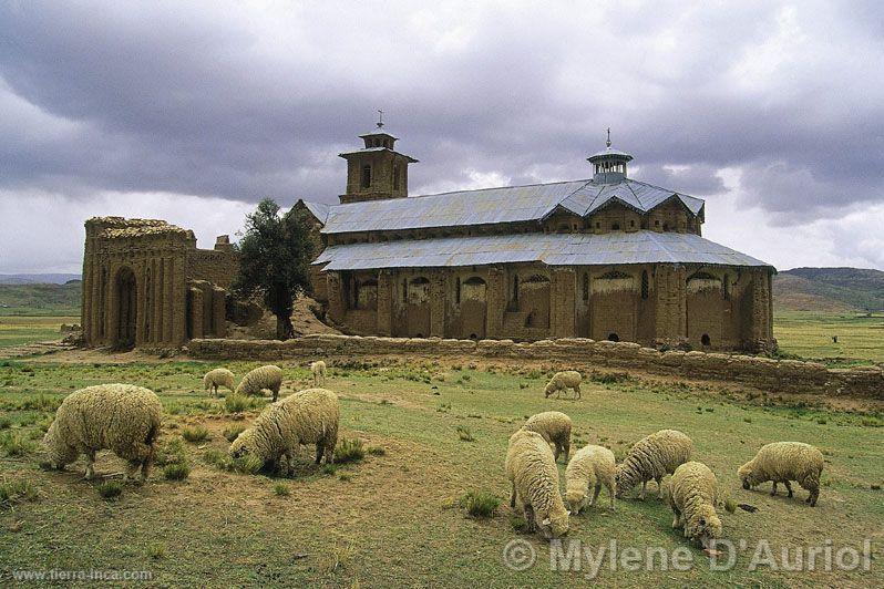 Iglesia de Tintiri en Muani, Azngaro