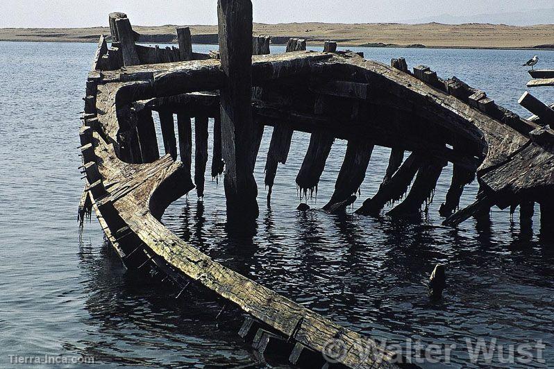 Cementerio de botes en Atenas, Paracas