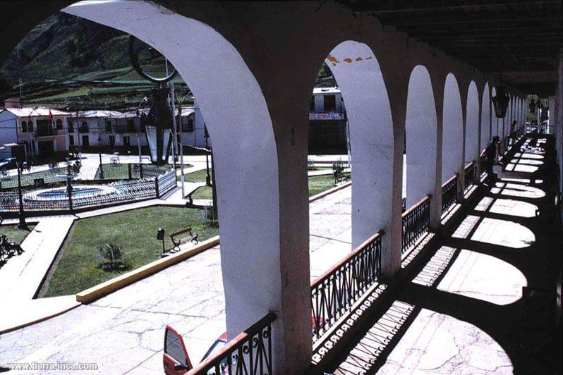 Plaza de Armas, Canta