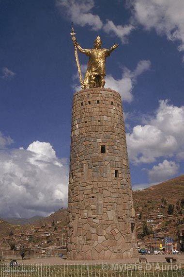 Monumento a Pachacútec, Cuzco