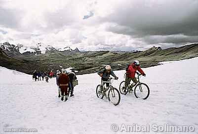 Ciclismo de montaña en Nevado Pastoruri