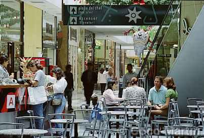 Centro Comercial Jockey Plaza, Lima