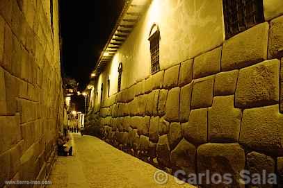 Calle Hatum Rumiyoc, Cuzco