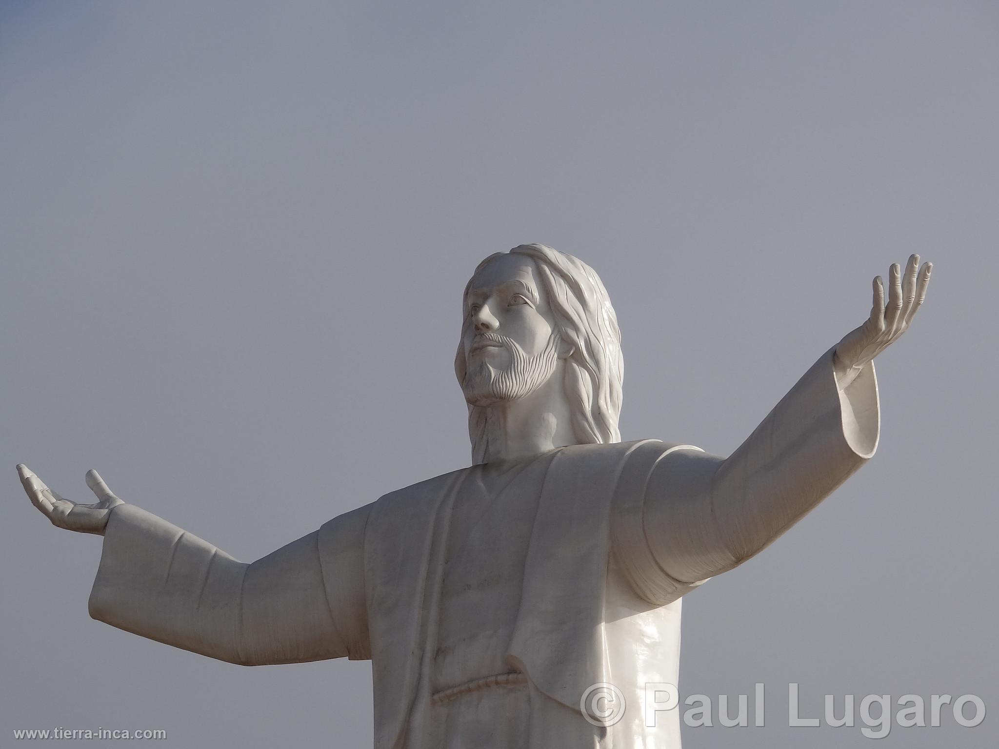 El Cristo del Pacifico, Lima