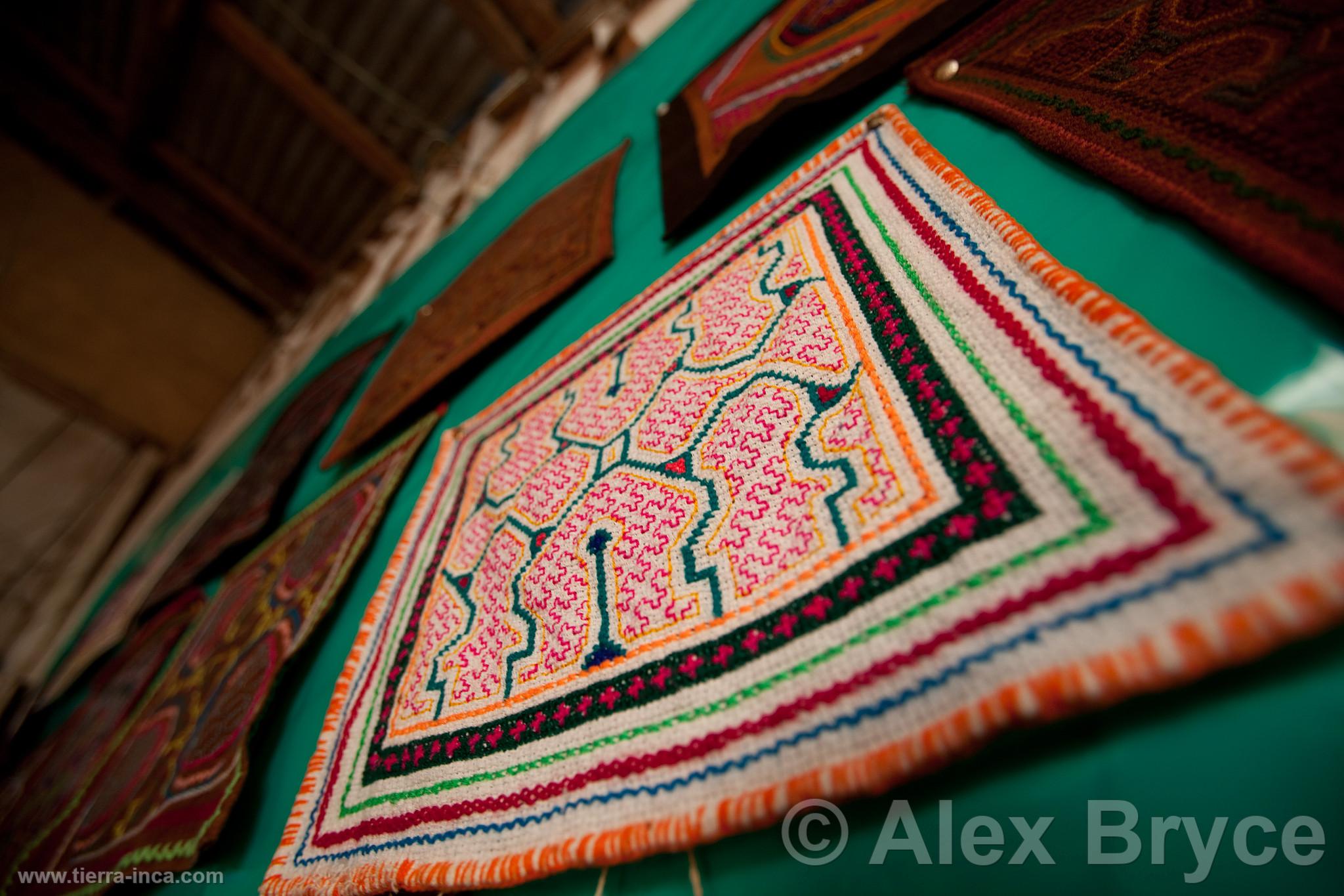Textiles y Arte Shipibo