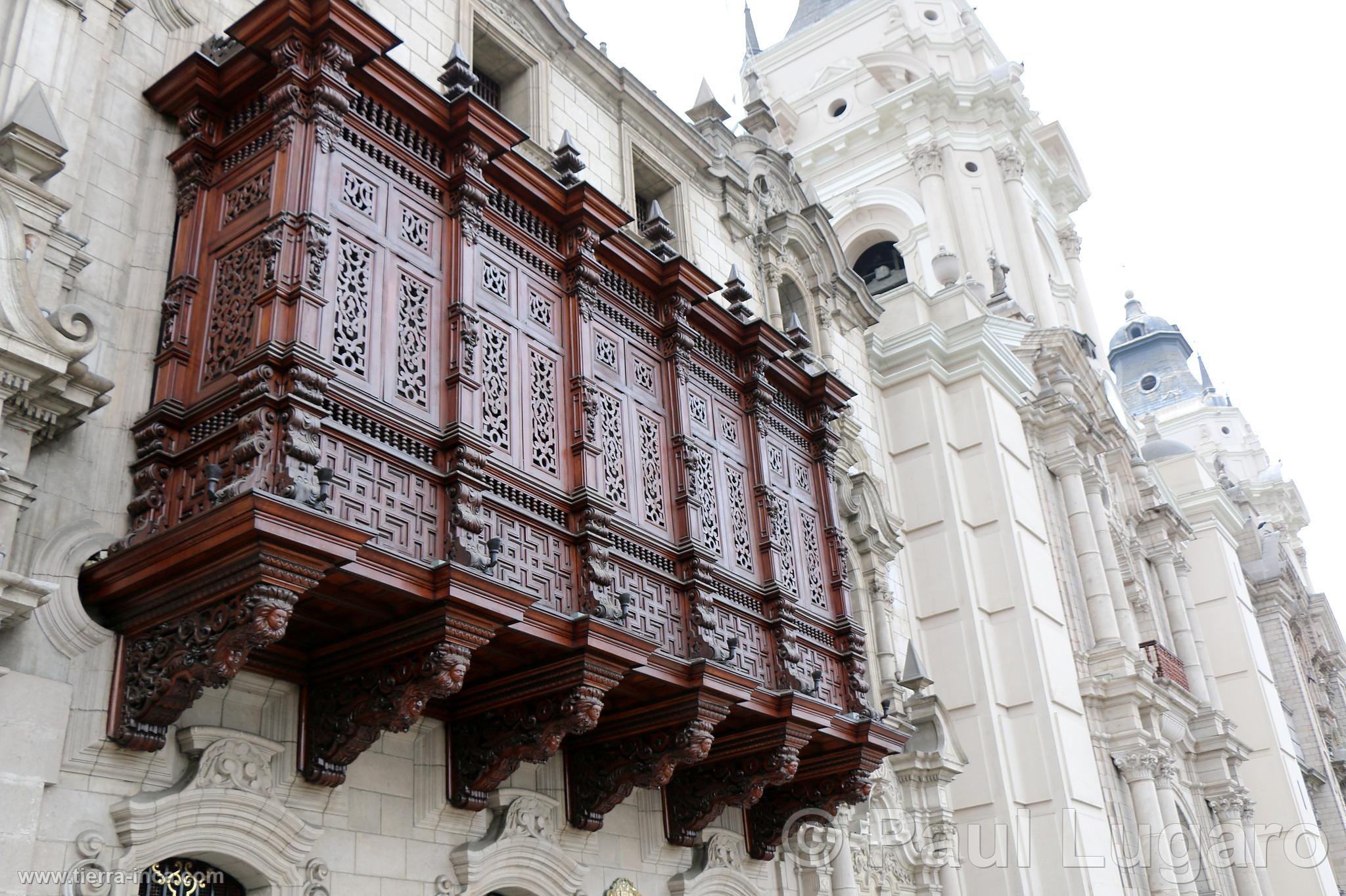 Balcones de la catedral, Lima