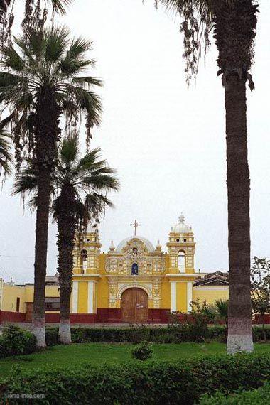 Plaza de Armas de Chincha (iglesia principal)