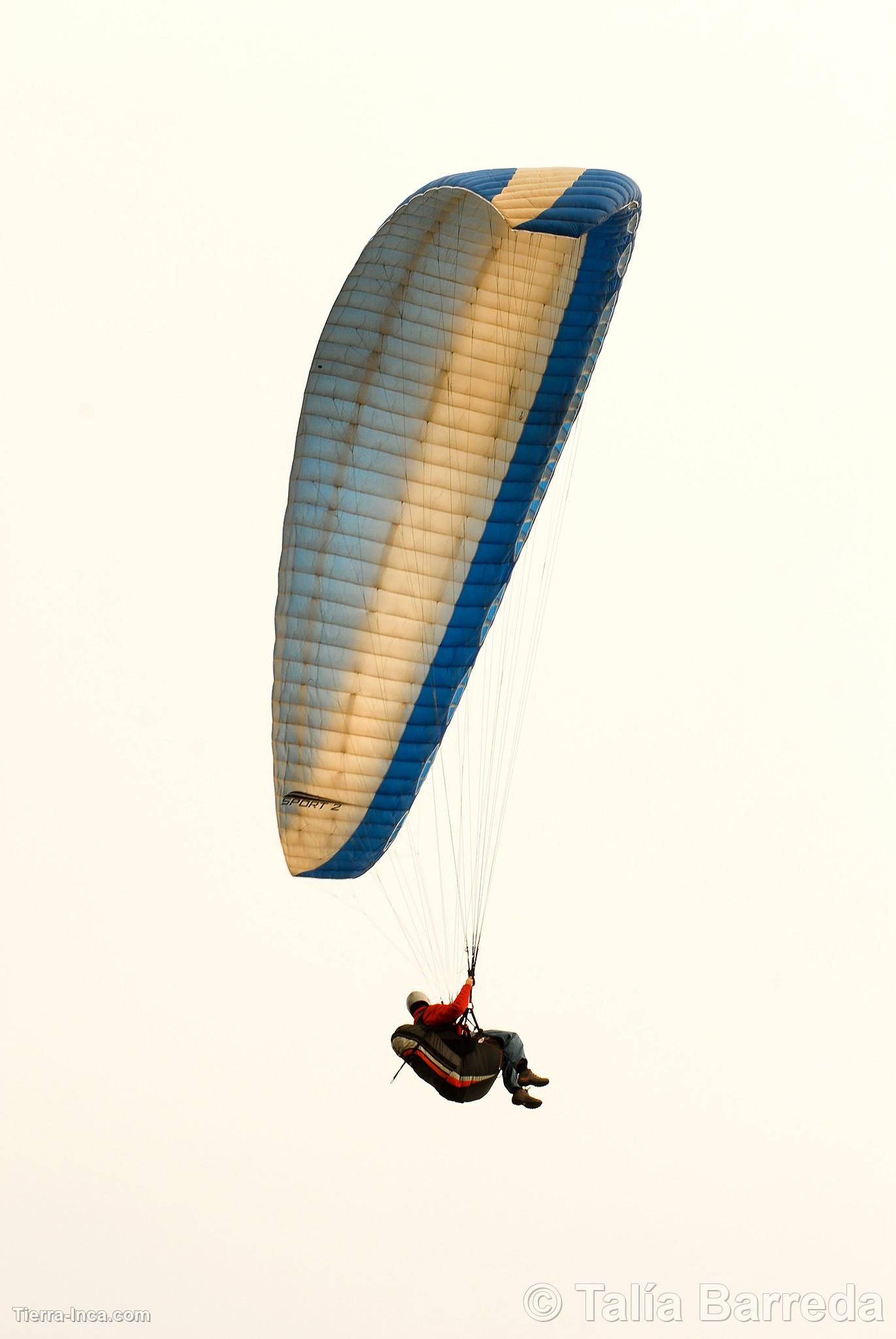 Parapente en Miraflores, Lima