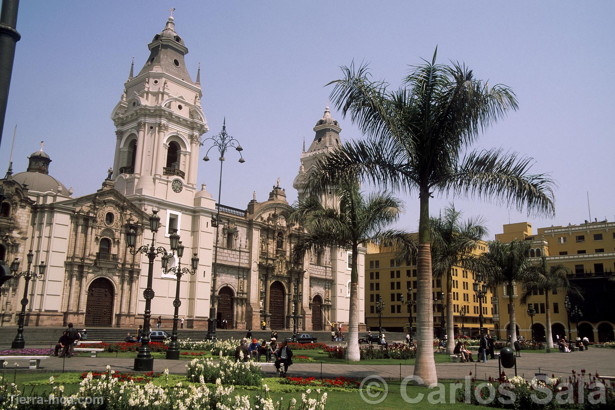 Catedral y Plaza de Armas, Lima