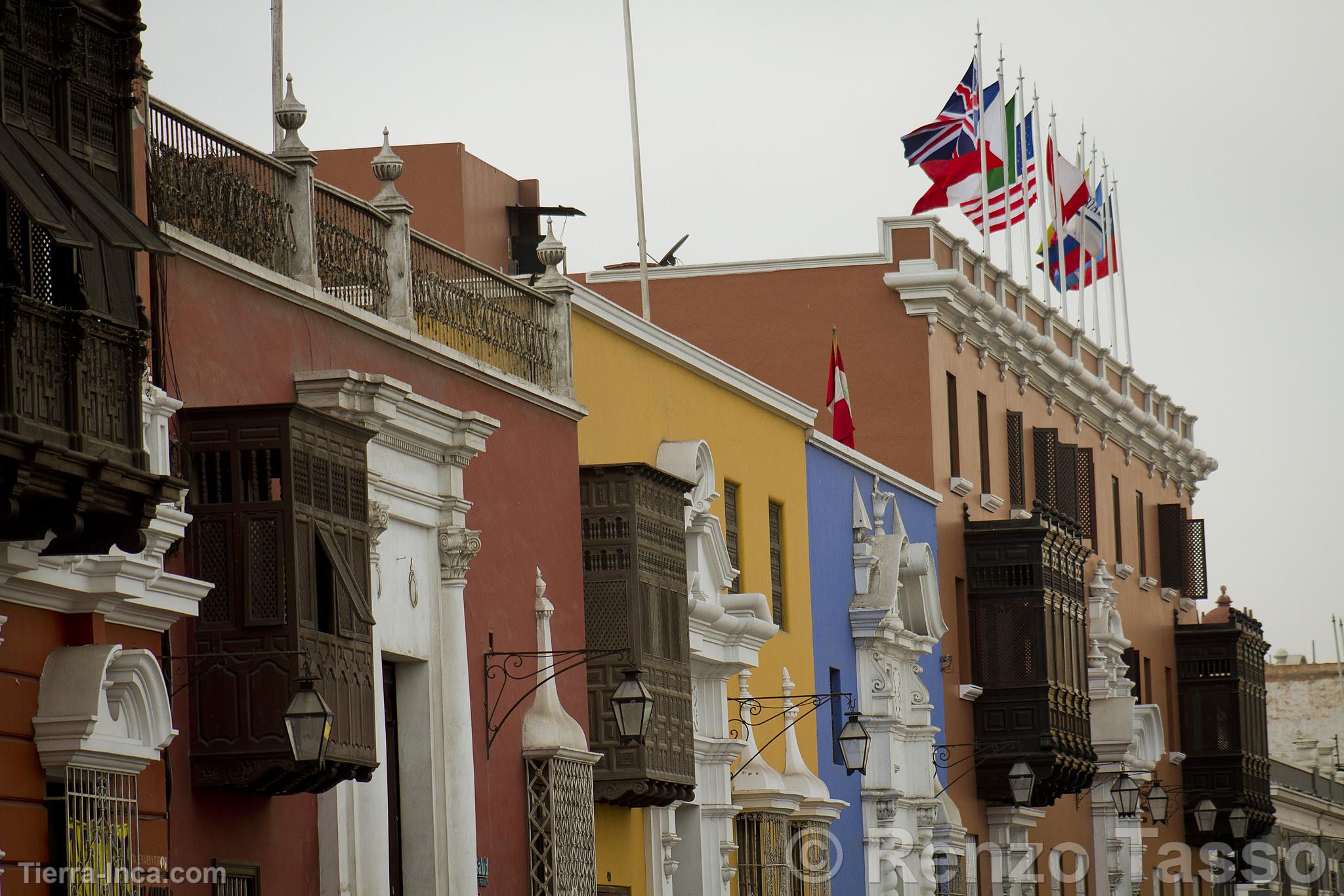 Plaza de Armas, Trujillo