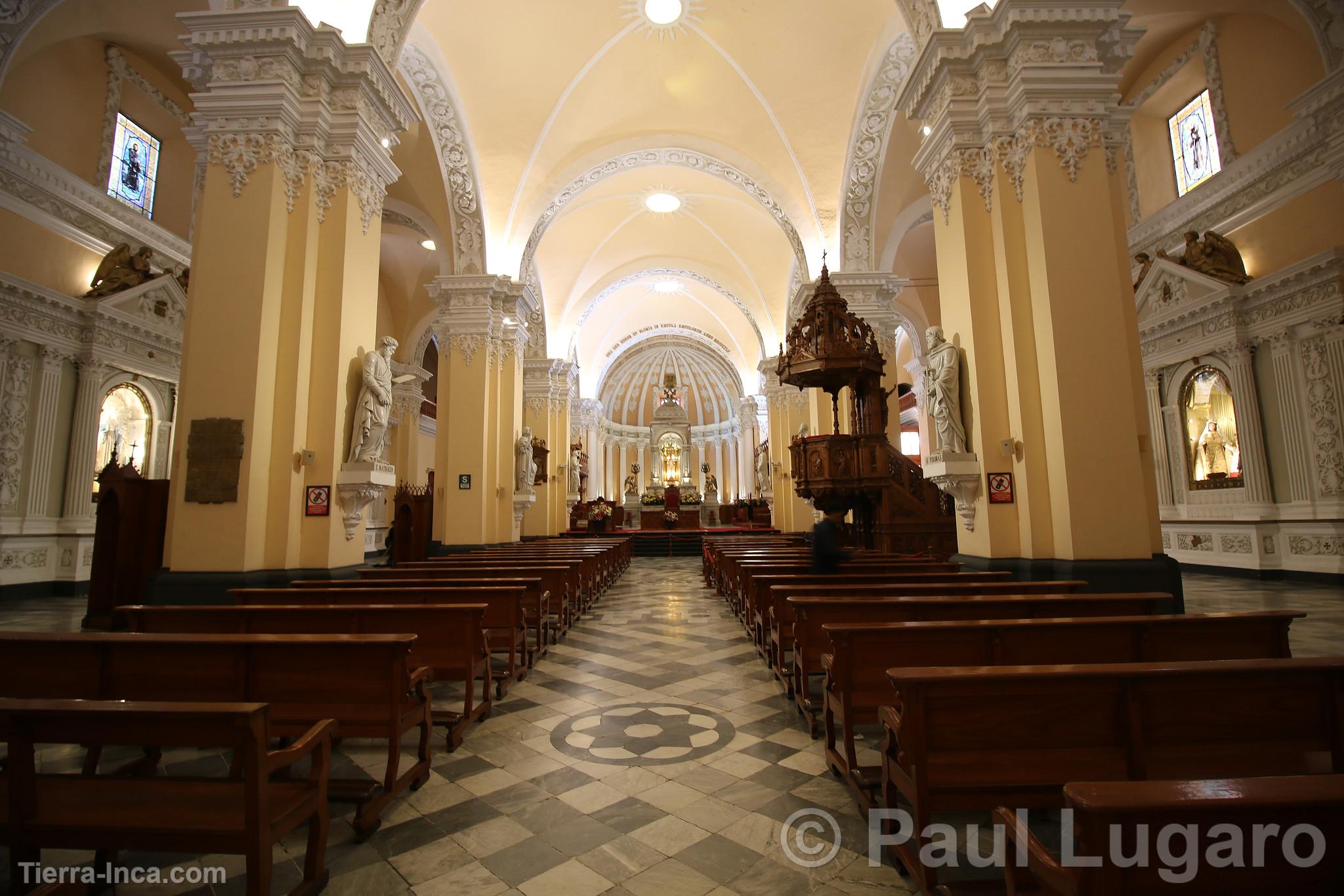 Interior de la catedral, Arequipa