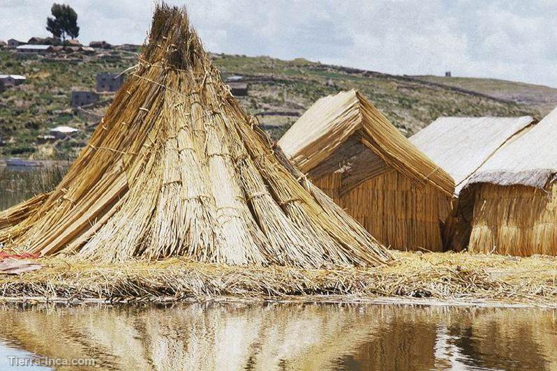 Isla flotante, Uros