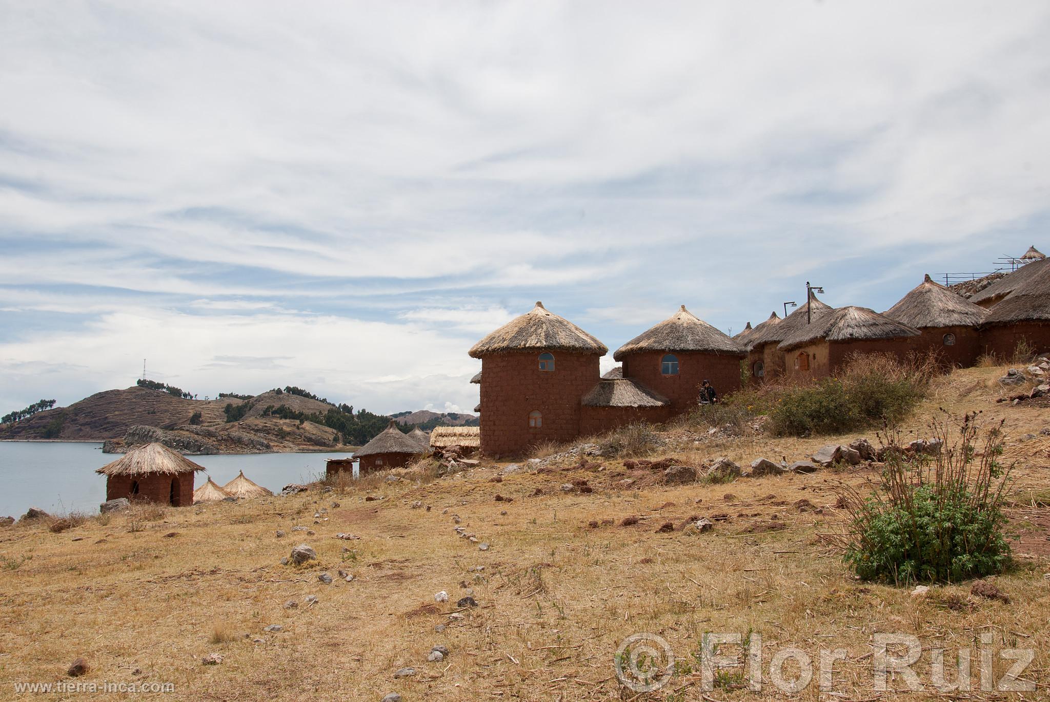 Isla Tikonata en el Lago Titicaca