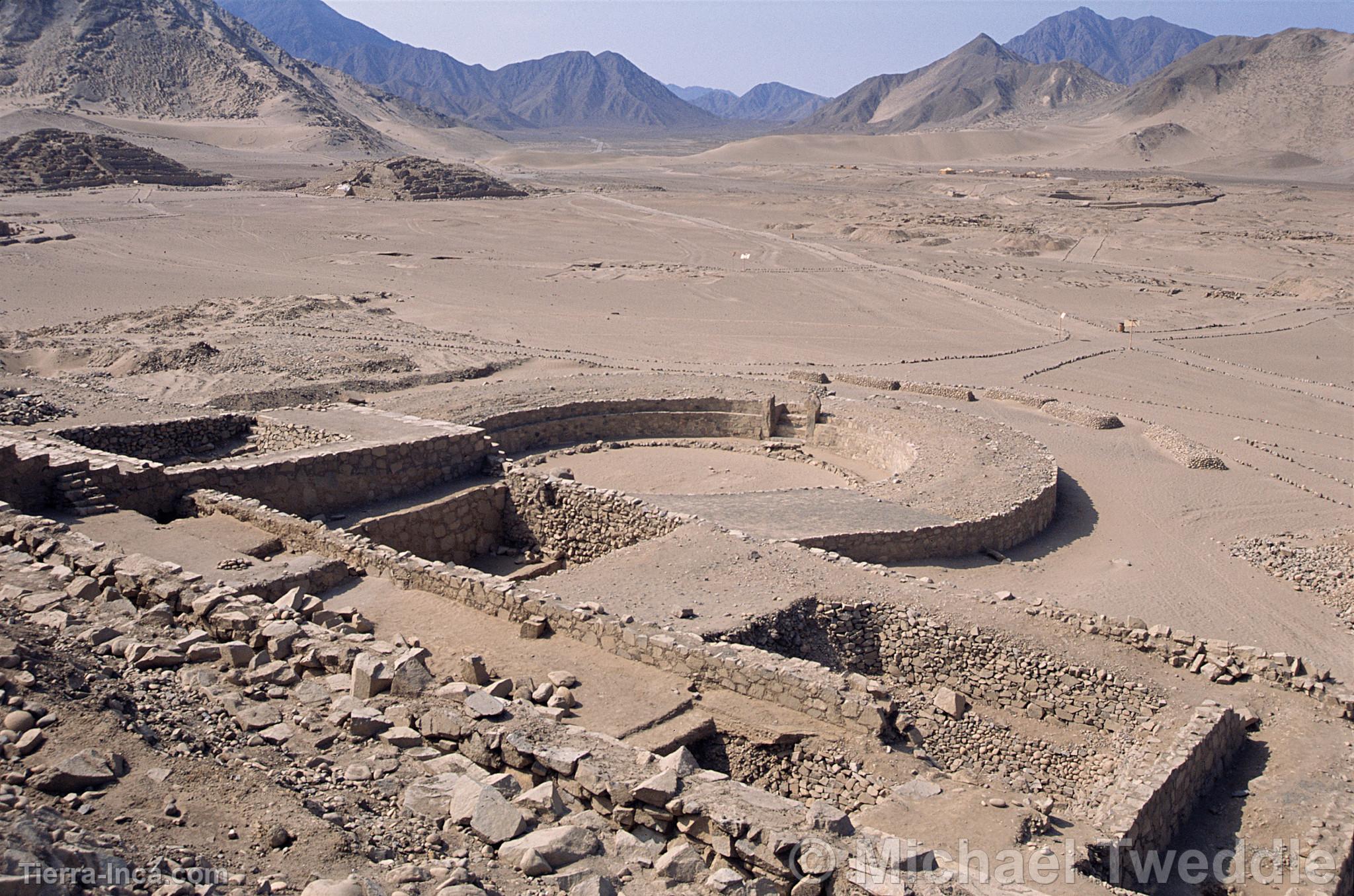 Complejo arqueólogico de Caral