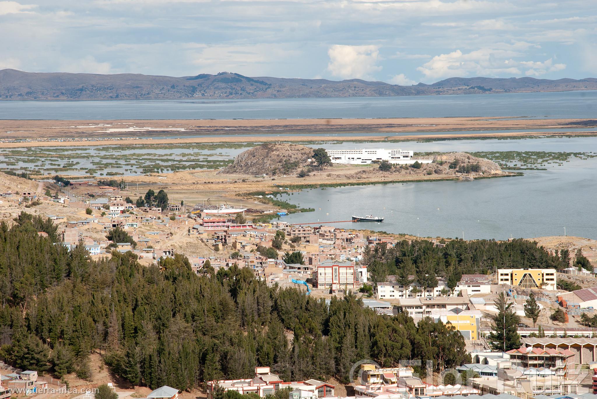 Ciudad de Puno y Lago Titicaca