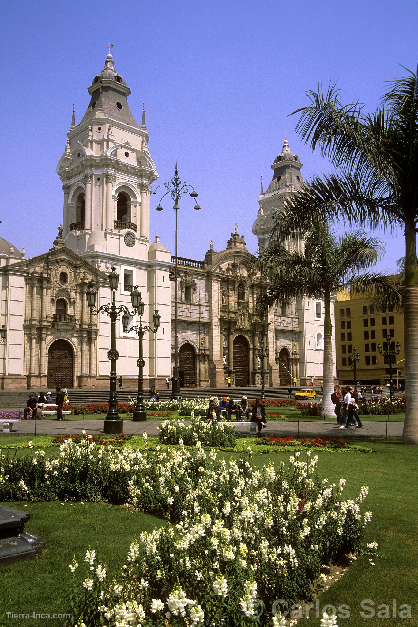 Catedral y Plaza de Armas, Lima