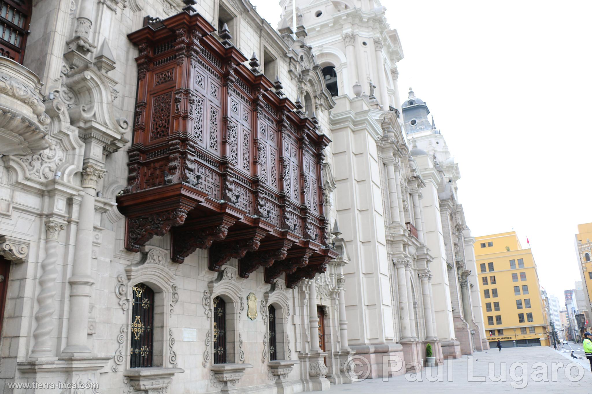 Balcones de la catedral, Lima