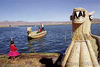 Isla flotante de los Uros