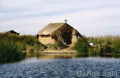 Isla flotante de los Uros