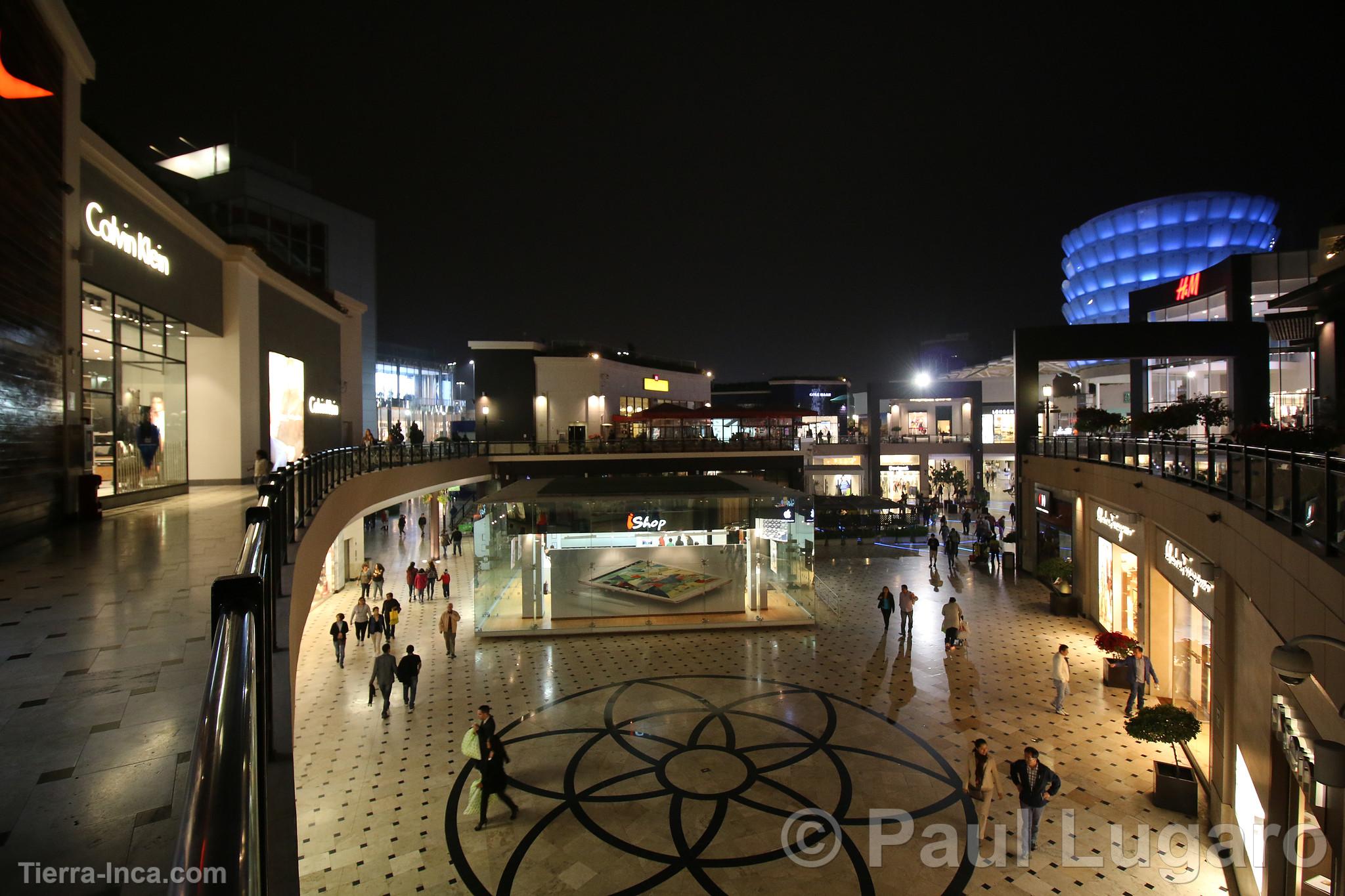 Centro Comercial Jockey Plaza, Lima