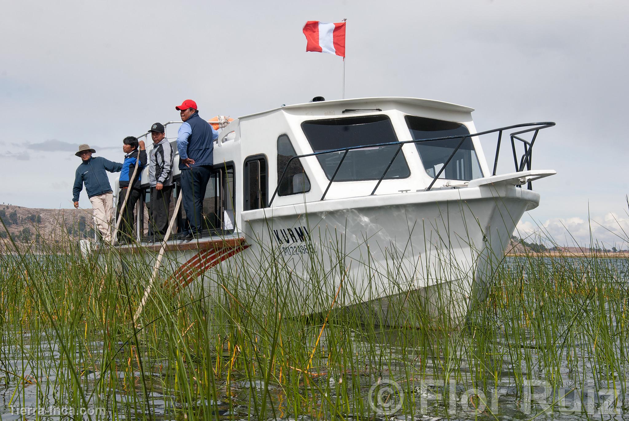 Bote en el Lago Titicaca