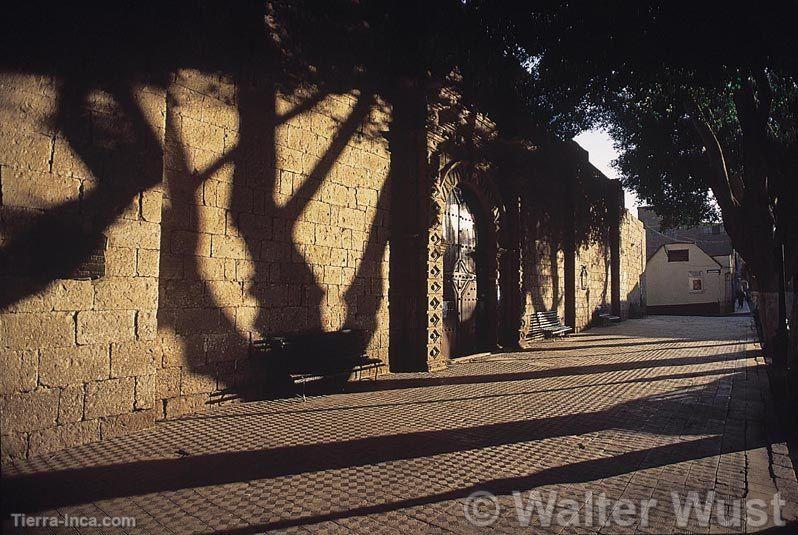 Muro de la antigua catedral jesuita, Moquegua