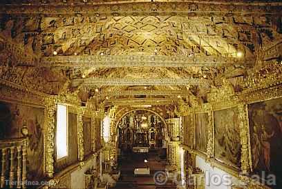 Interior de la Iglesia de Andahuaylillas, Andahuaylas