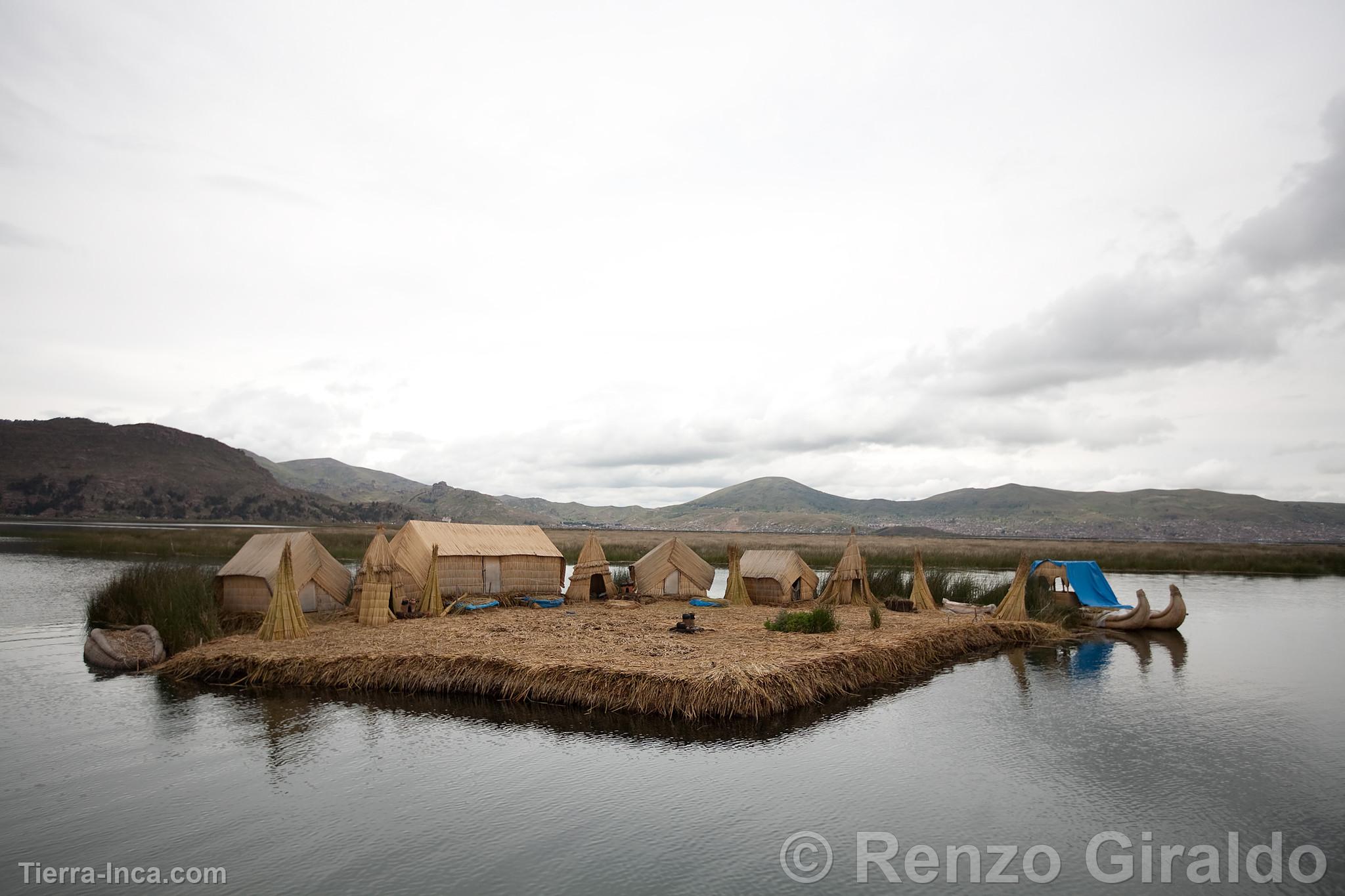 Islas de los Uros en el Lago Titicaca