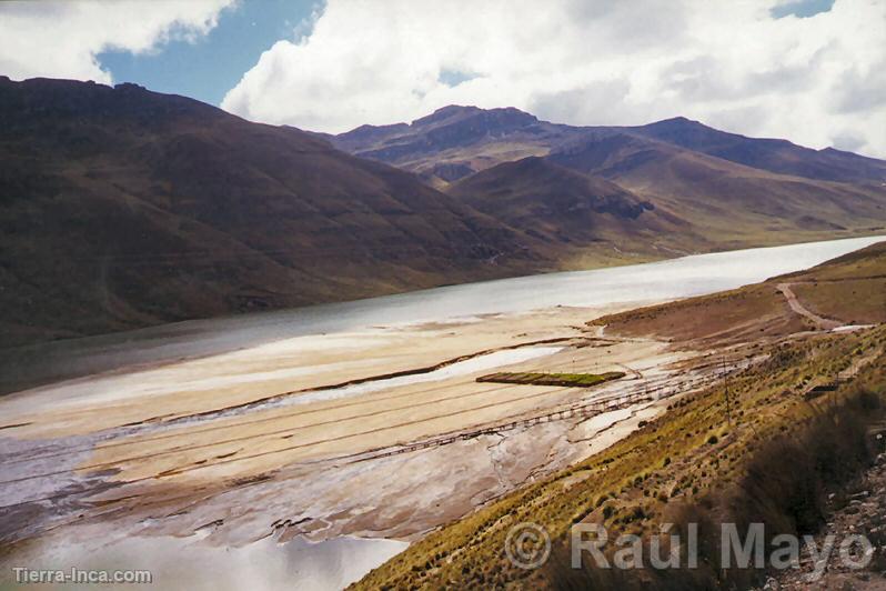 Laguna Huascacocha