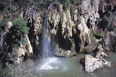 Cada de agua entrando a Huancavelica