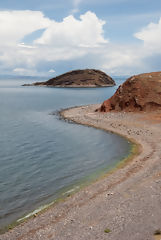 Isla Tikonata en el Lago Titicaca