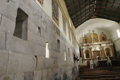 Paredes de iglesia San Juan Bautista