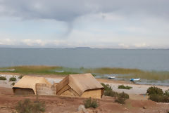 Comunidad de Luquina chico y Lago Titicaca