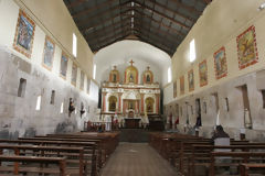 Interior de iglesia San Juan Bautista