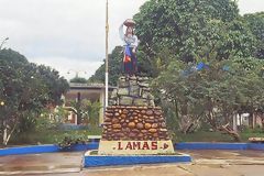 Plaza en Lamas