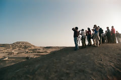 Turistas en Cachuachi